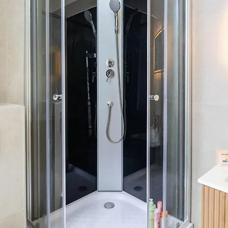 Le 16 Barisart Guest house Spa