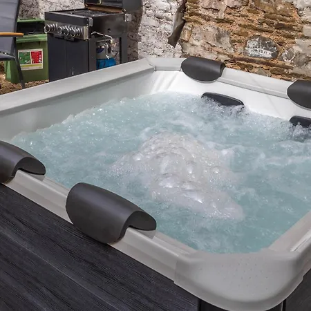Le 16 Barisart 4* Spa